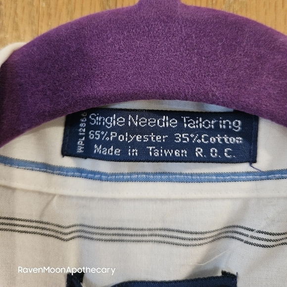 Wentworth Men Button Up - Picture 4 of 4